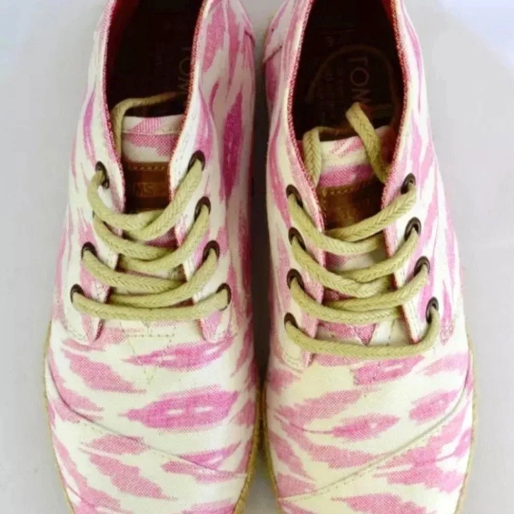 Brand New Without Box Women's TOMS Pink Ikat Espadrille Boots Sz 6